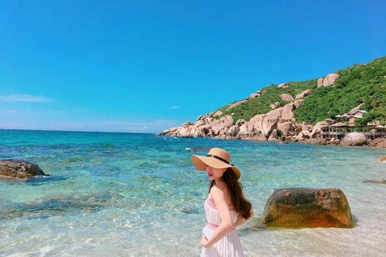 Bãi Nồm đảo Bình Ba – Nơi tuyệt vời để tắm biển, ăn hải sản