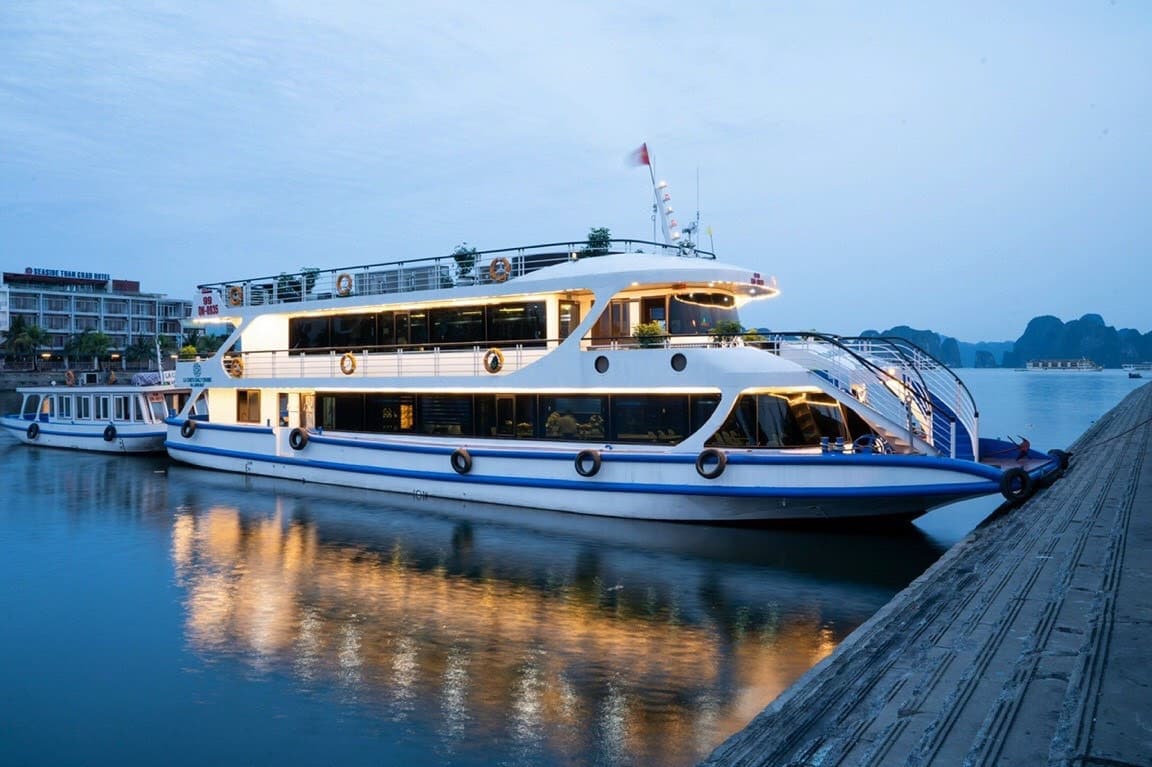 Lễ hội Carnaval Hạ Long 2023 trên Du Thuyền 5 Sao La Casta Daily & Premier