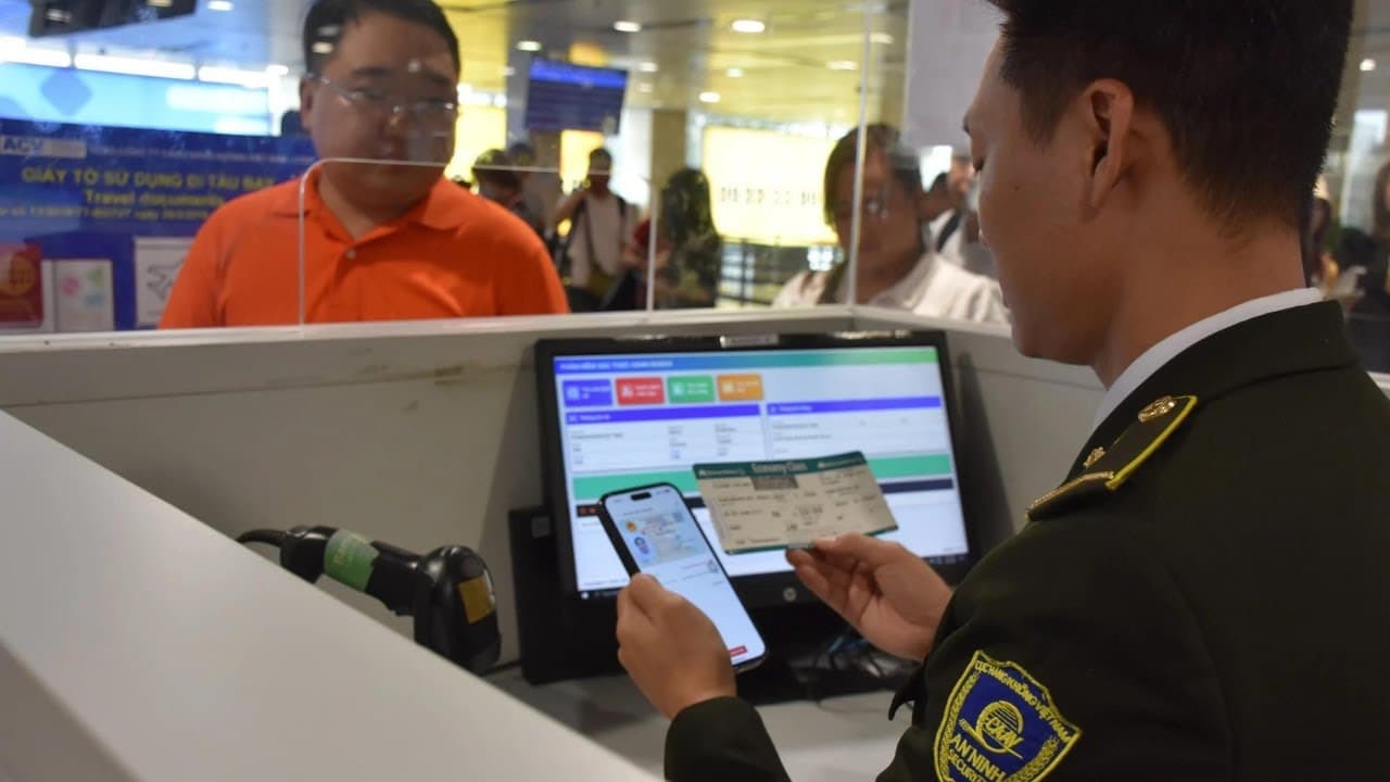 Đi máy bay nội địa quên căn cước công dân (CCCD) có lên được không?