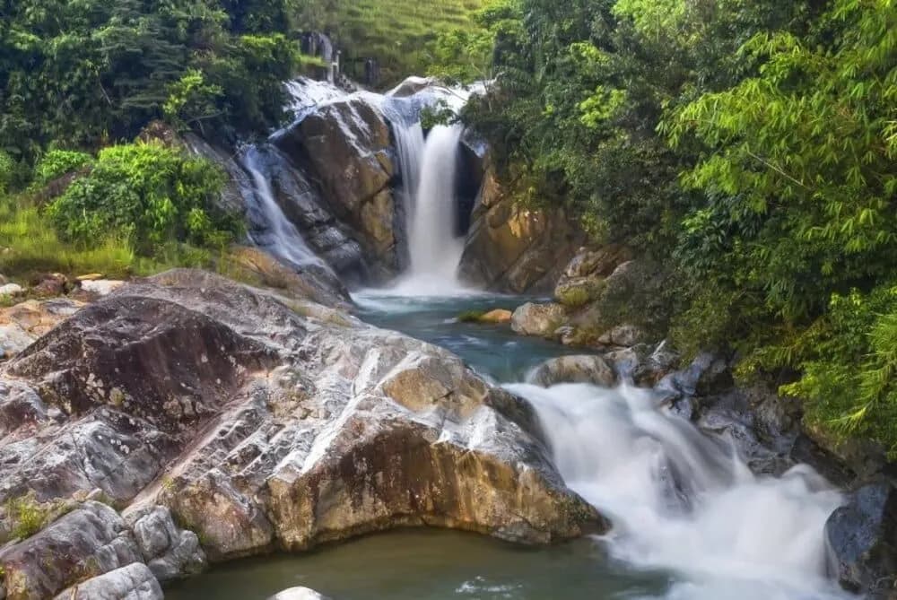 Thác thăng thiên ở Kỳ Sơn, Phú Thọ