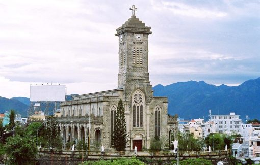nhà thờ núi nha trang