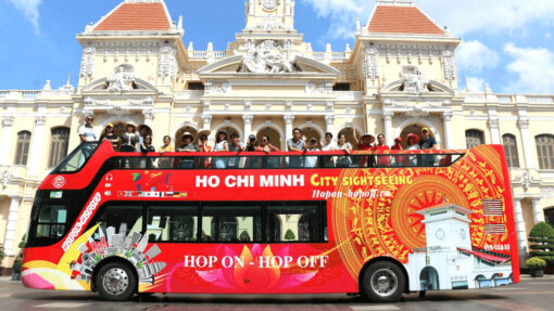 xe bus 2 tầng tham quan hồ chí minh