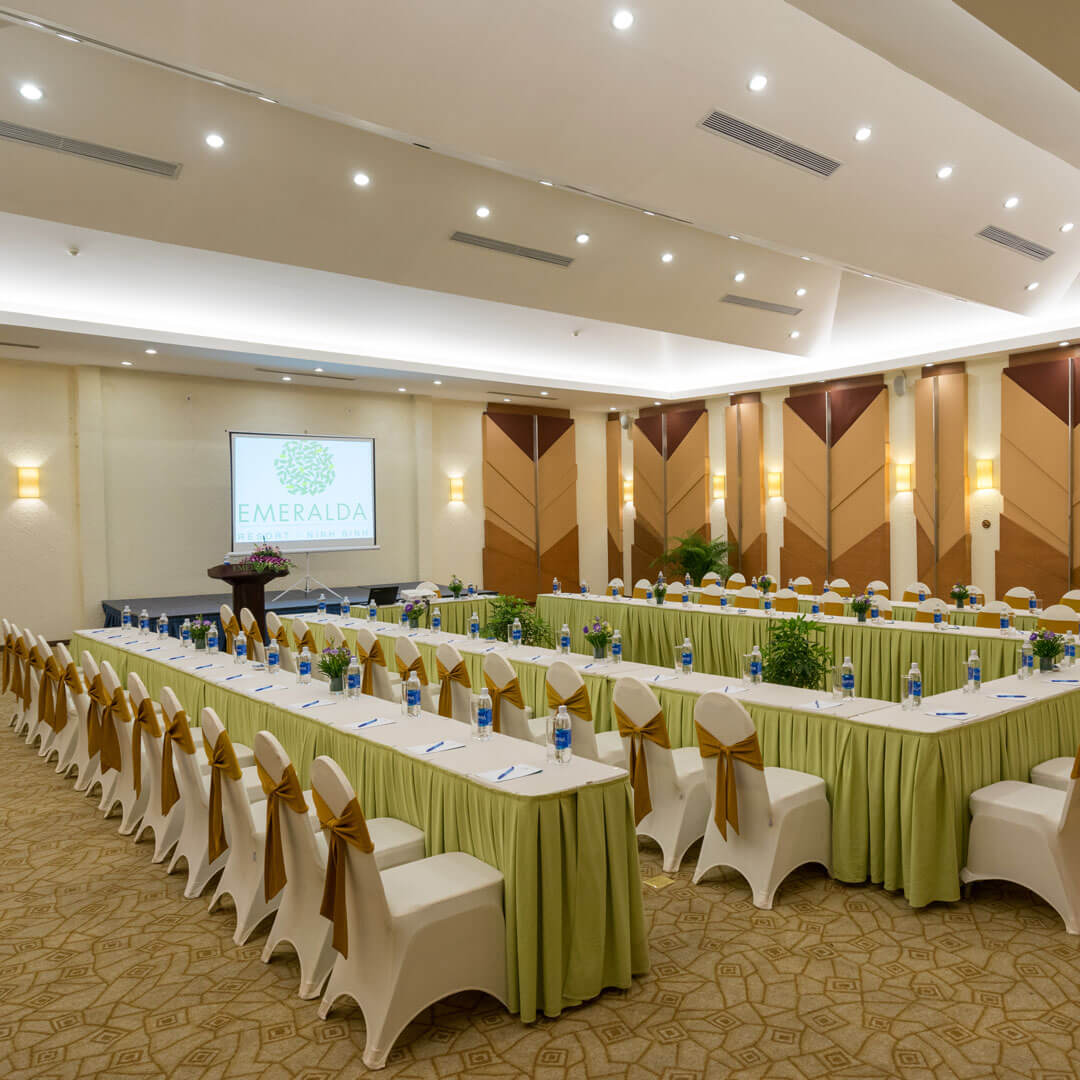 Emeralda Resort Tam Cốc cung cấp phòng họp