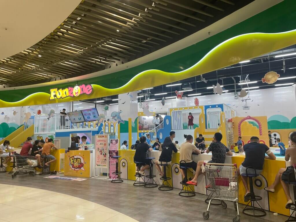 khu vui chơi funzone aeon mall long biên