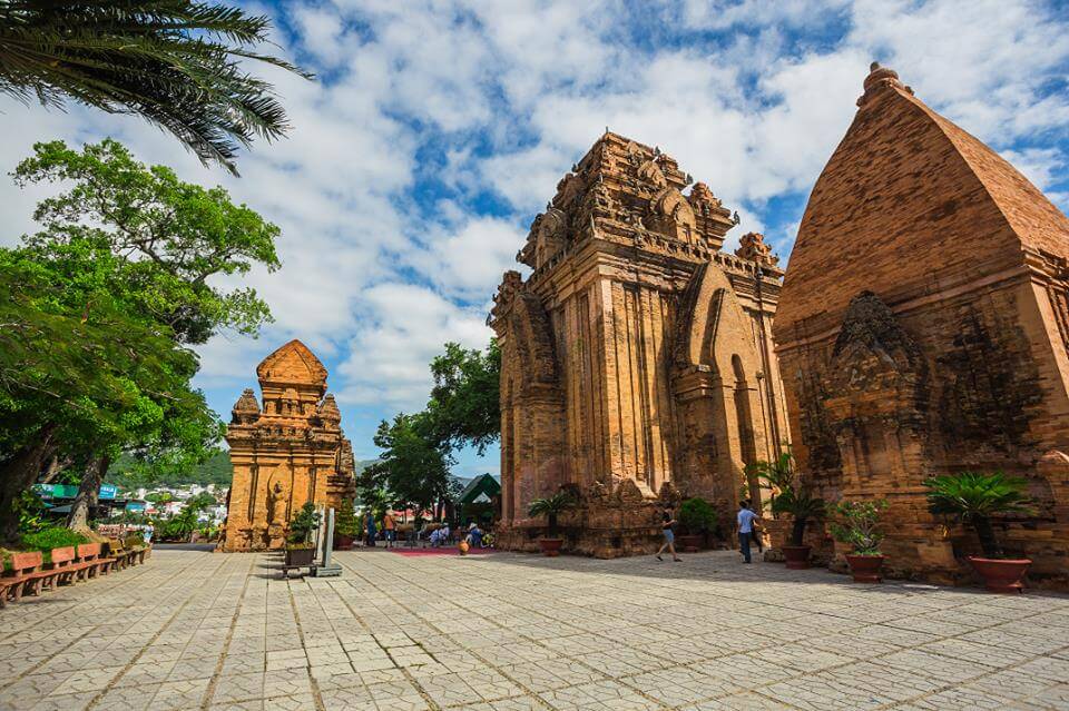 Tháp bà Ponagar