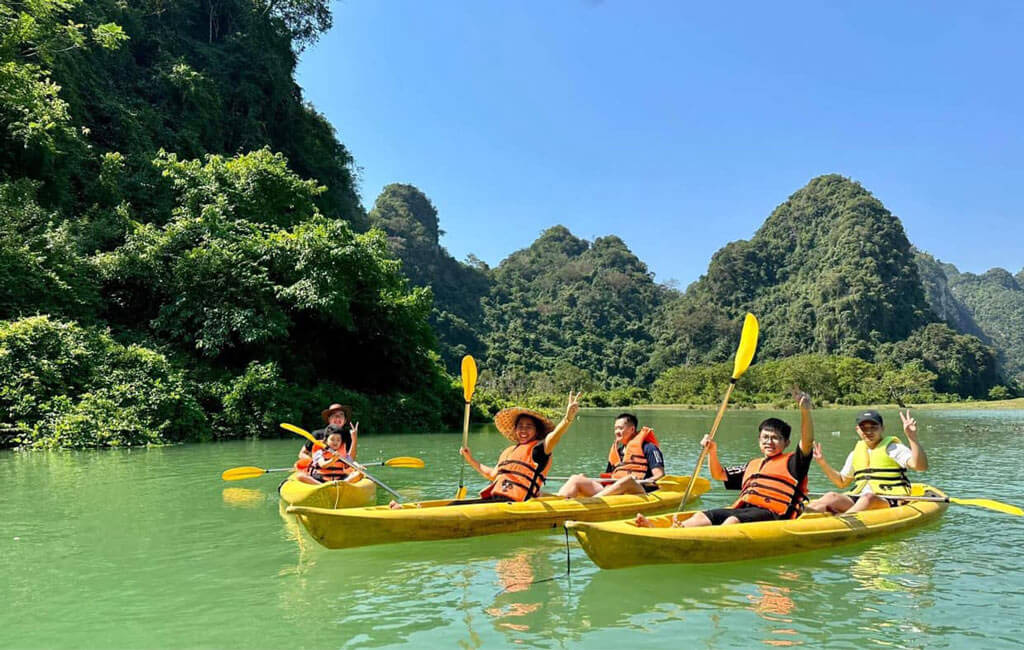 treo kayaking tại khu cắm trại michi camp lạng sơn