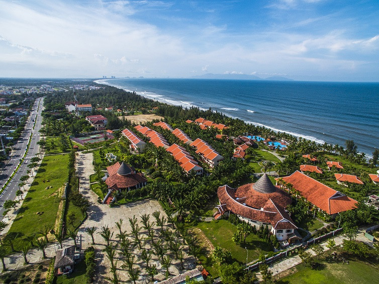 đặt phòng Tropical Beach Hoi An Resort 