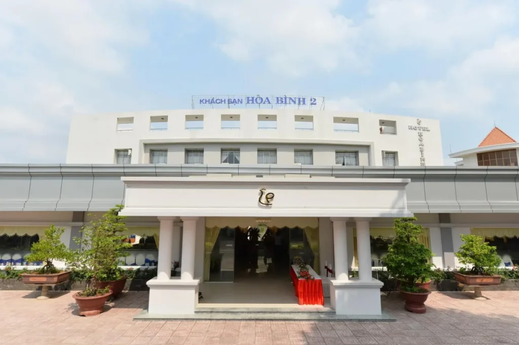 khach san hoa binh 2 hotel an giang 100