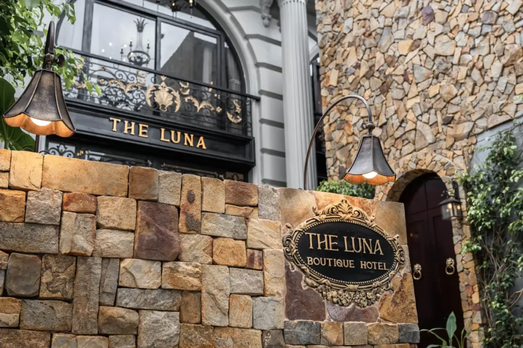 Khách sạn The Luna Boutique Quy Nhơn 1 khach san the luna boutique quy nhon 100