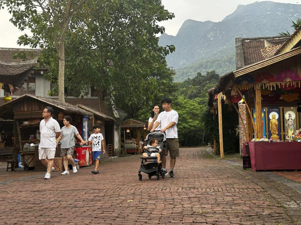 đi làng nương yên tử khó không