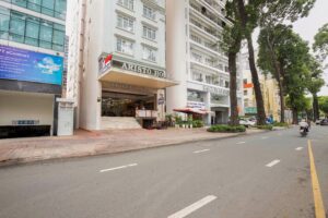 khach san aristo sai gon ho chi minh 159